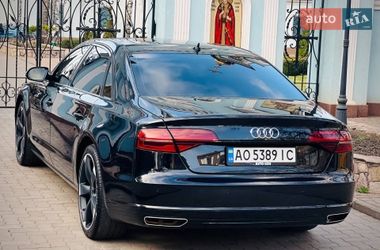 Седан Audi A8 2015 в Киеве