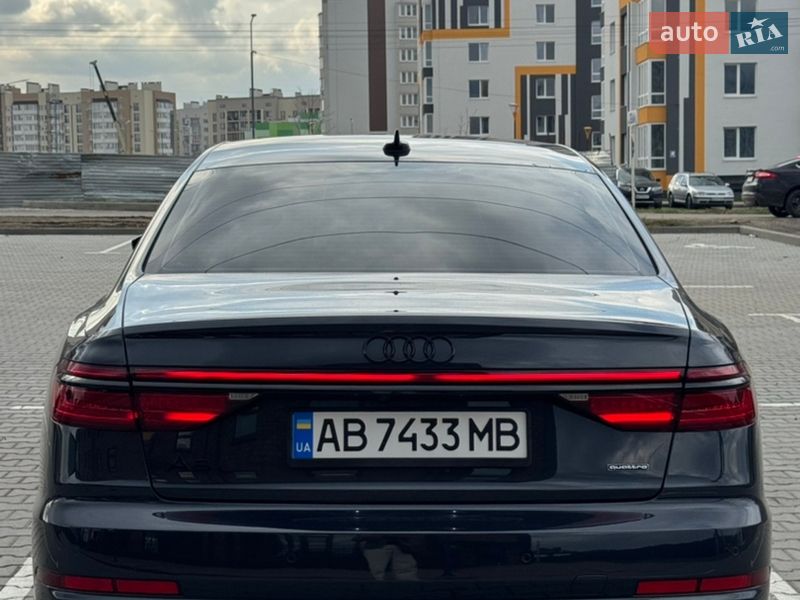 Седан Audi A8 2021 в Виннице