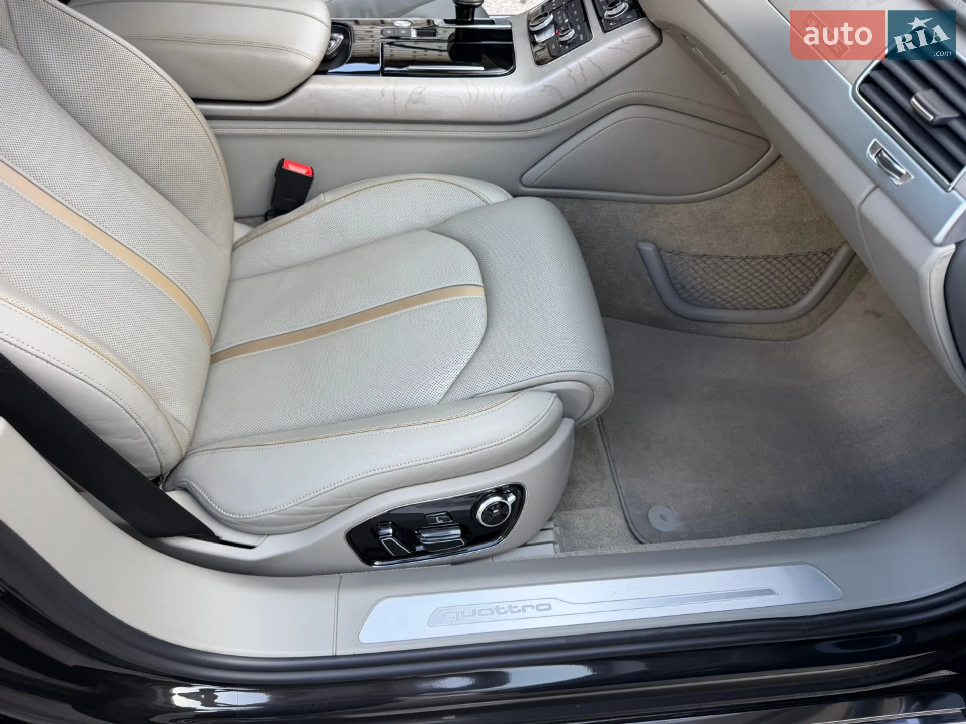 2015 Audi A8 - мініатюра 35