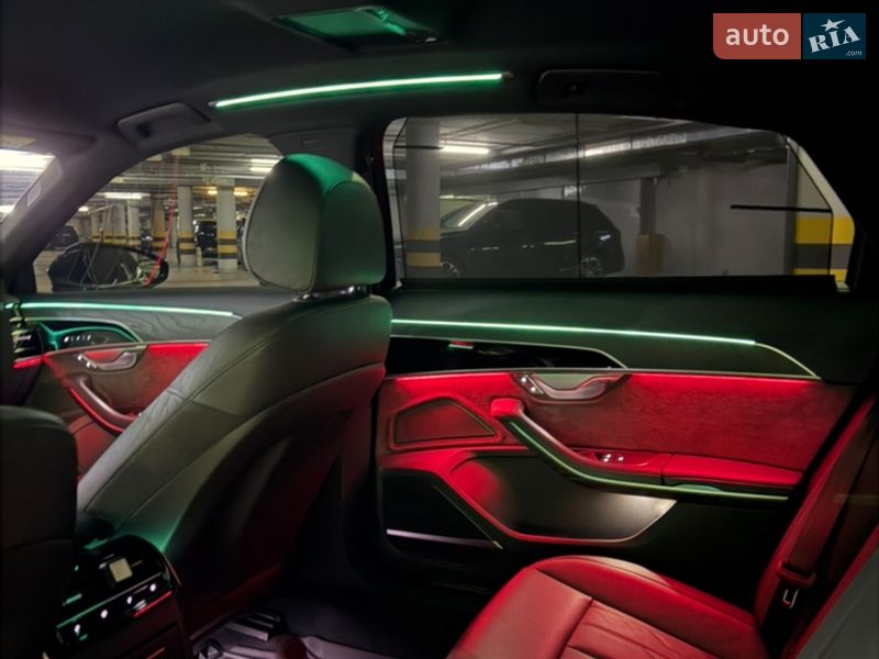Седан Audi A8 2020 в Киеве