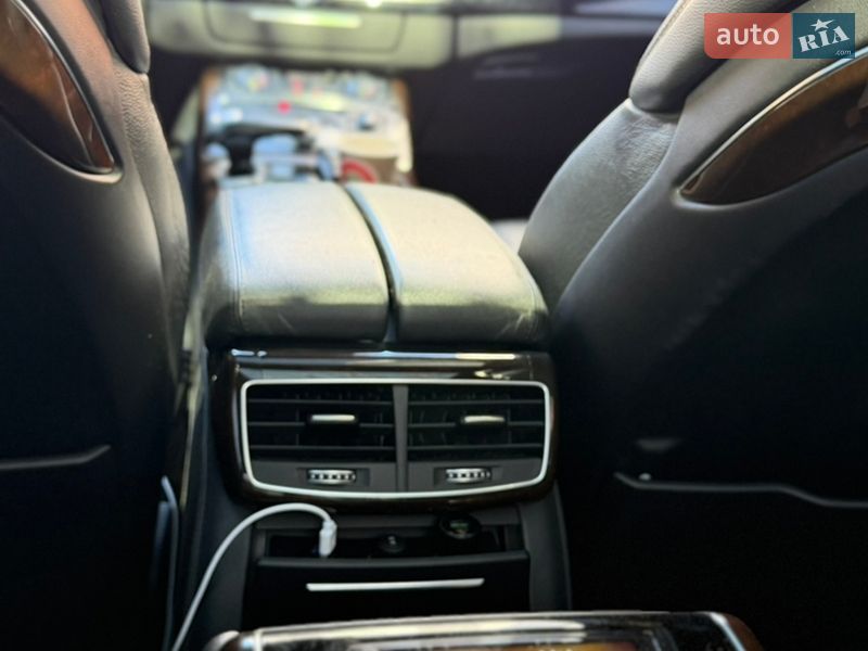 Седан Audi A8 2015 в Киеве фото 9 Седан Audi A8 2015 в Киеве