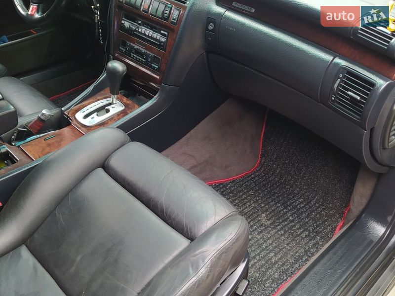 Седан Audi A8 1997 в Черновцах
