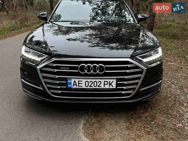 2021 Audi A8, VIN WAUZZZF80MN020415:plate — фото 1 (autoria)