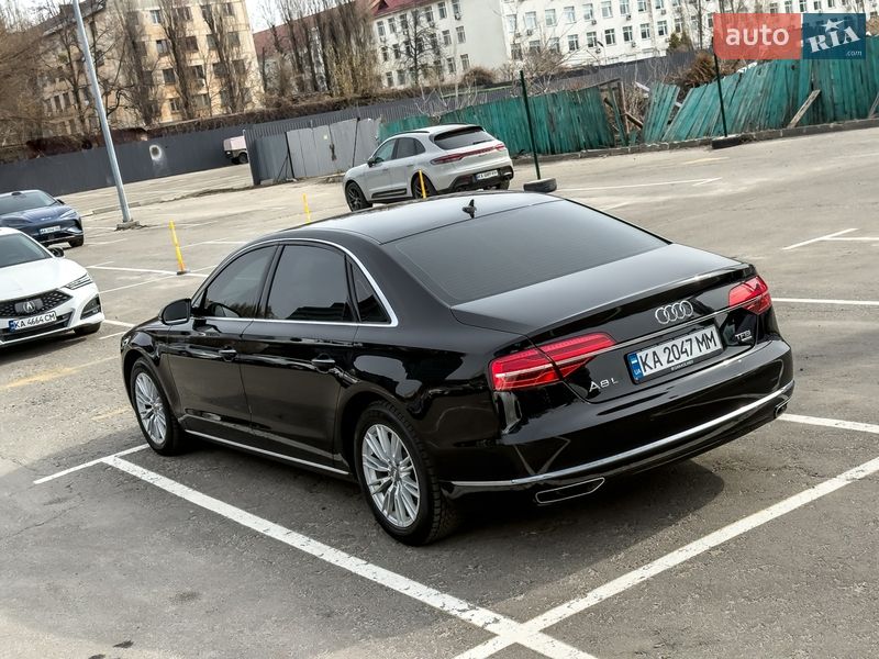 Седан Audi A8 2014 в Киеве