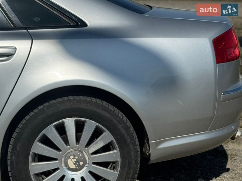 Седан Audi A8 2007 в Львові