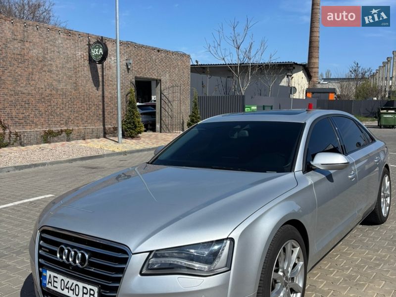 Audi A8 2012