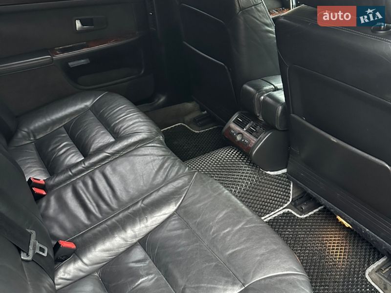 Седан Audi A8 2001 в Полтаве