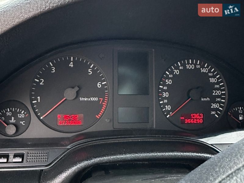 Седан Audi A8 2001 в Полтаве