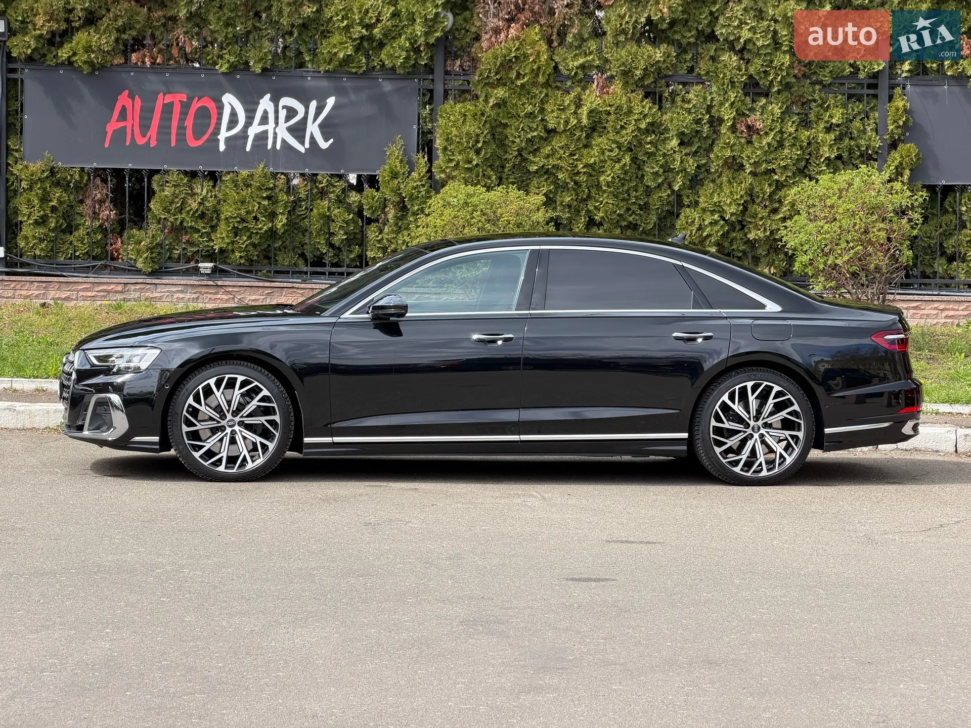 2022 Audi A8 - мініатюра 4