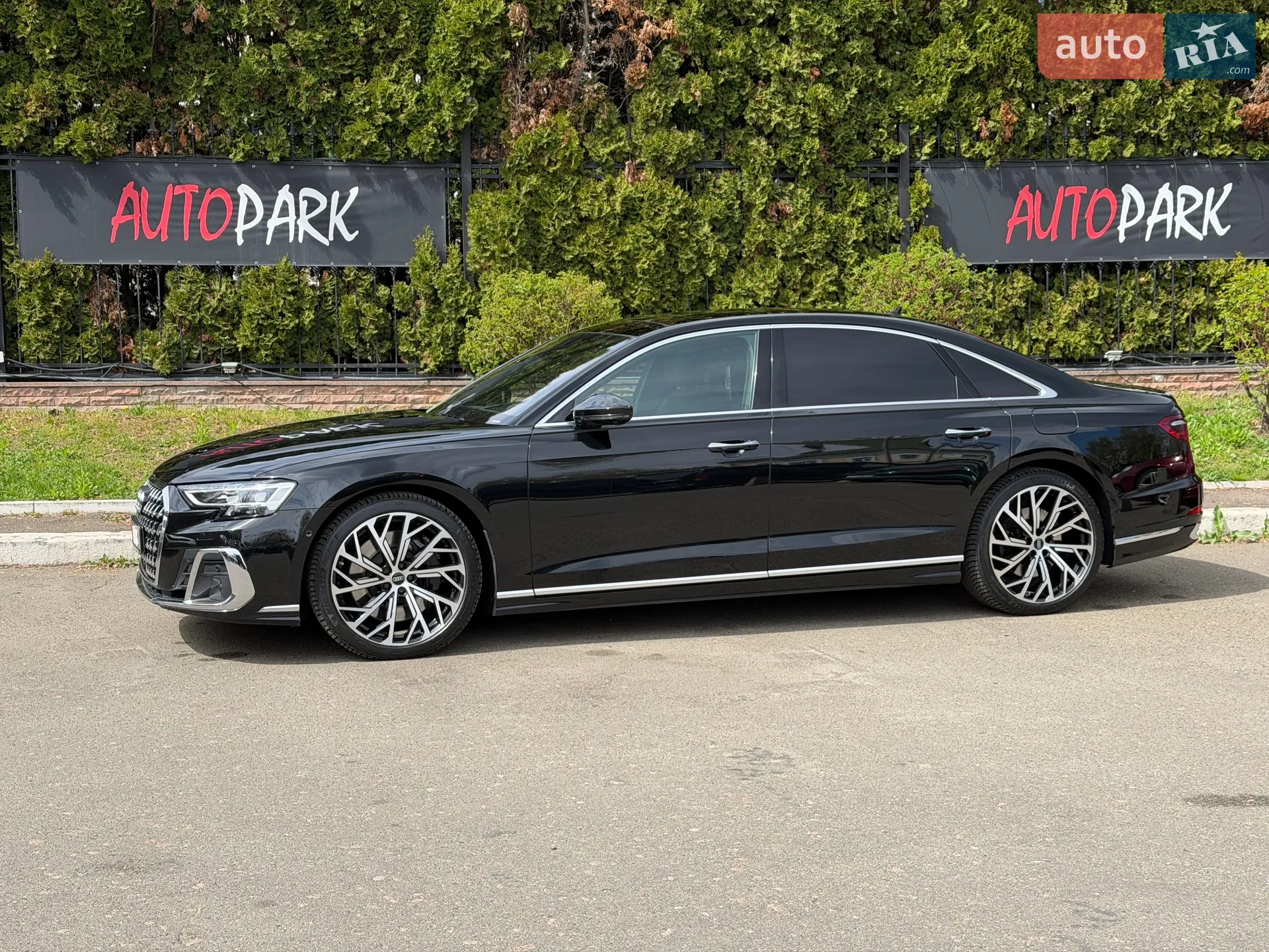 2022 Audi A8 - мініатюра 5