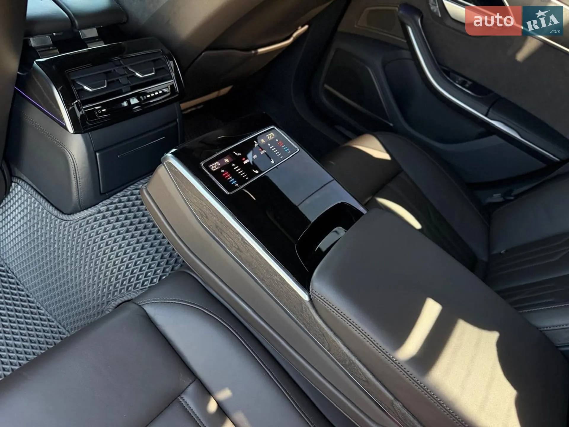 2018 Audi A8 - мініатюра 56