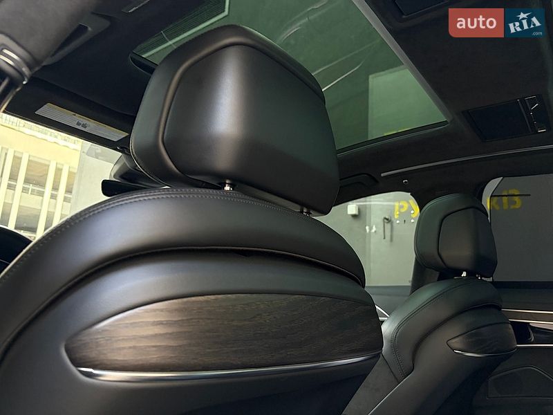 Седан Audi A8 2020 в Києві