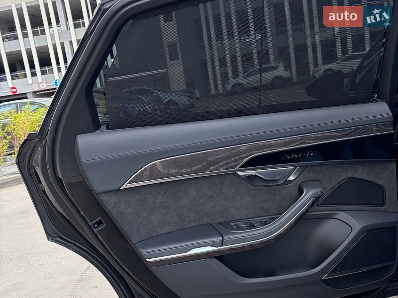 Седан Audi A8 2020 в Києві