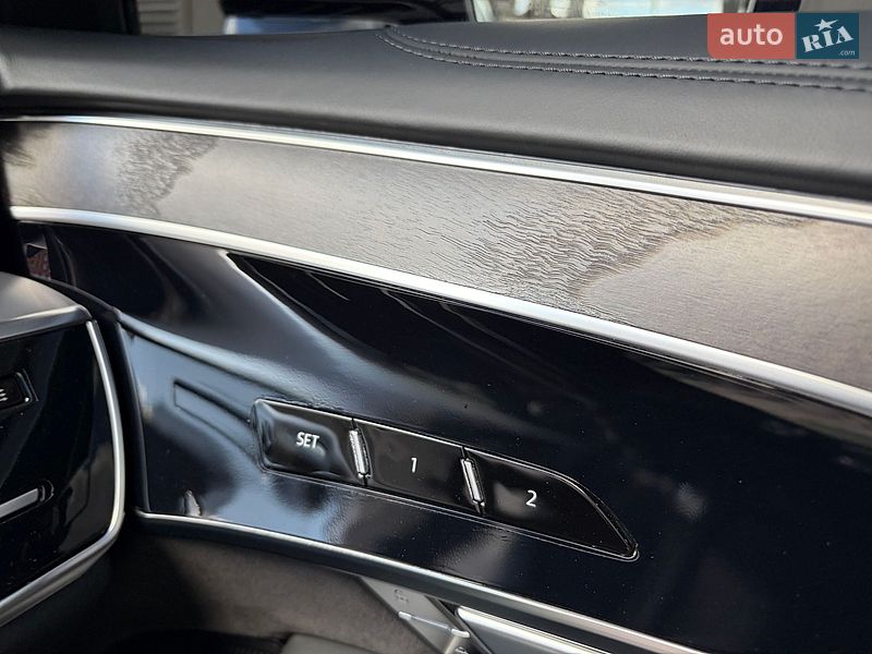 Седан Audi A8 2020 в Києві