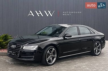Седан Audi A8 2013 в Львові