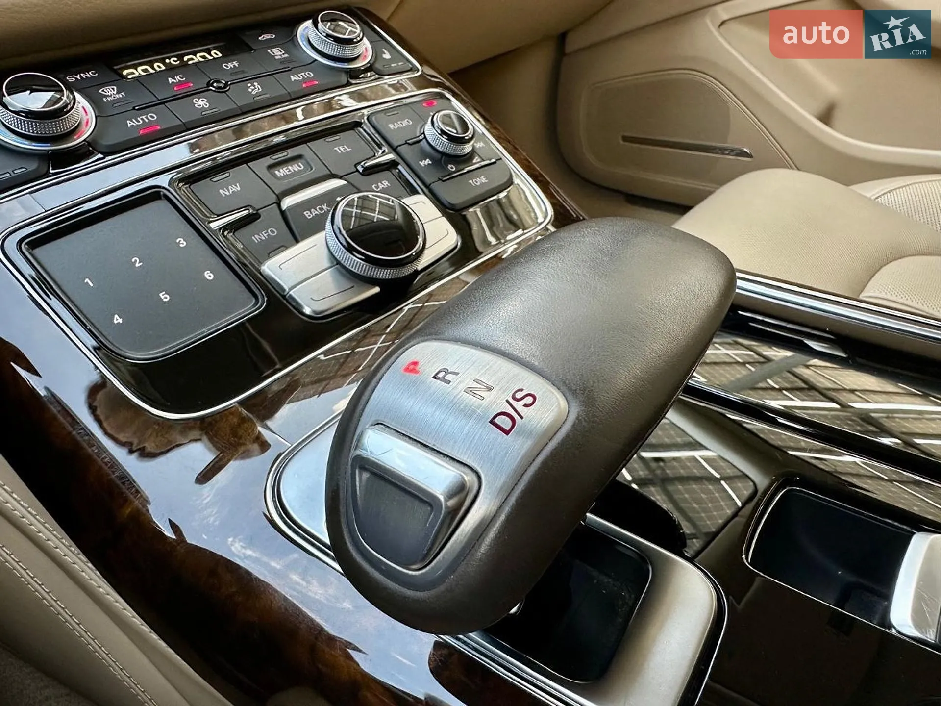 2016 Audi A8 - мініатюра 19
