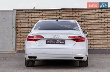 Седан Audi A8 2016 в Кривом Роге