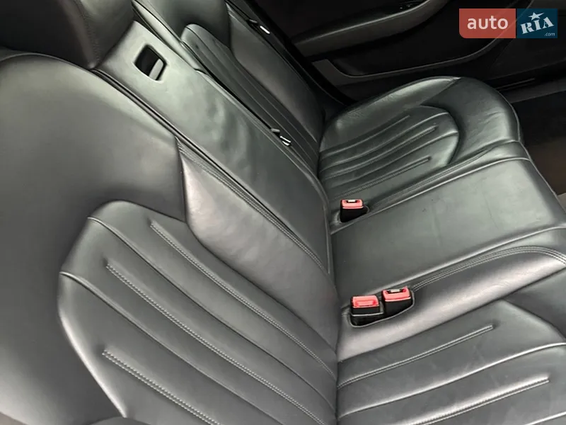 Audi A8 2017 VIN WAUZZZ4H4HN012357 фото оголошення 9 з 48