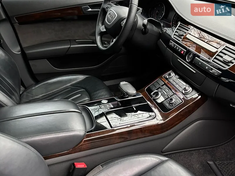 Audi A8 2017 VIN WAUZZZ4H4HN012357 фото оголошення 12 з 48