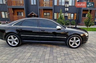 Седан Audi A8 2005 в Ужгороді