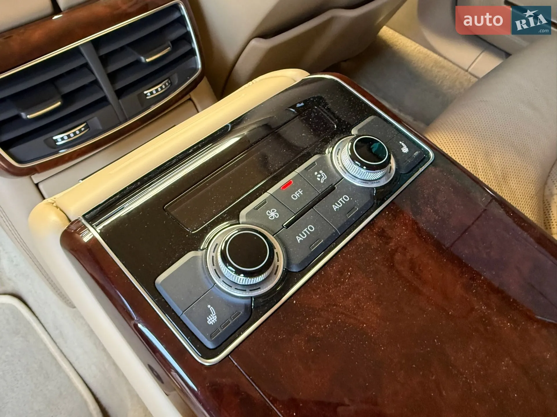 2010 Audi A8 - мініатюра 107