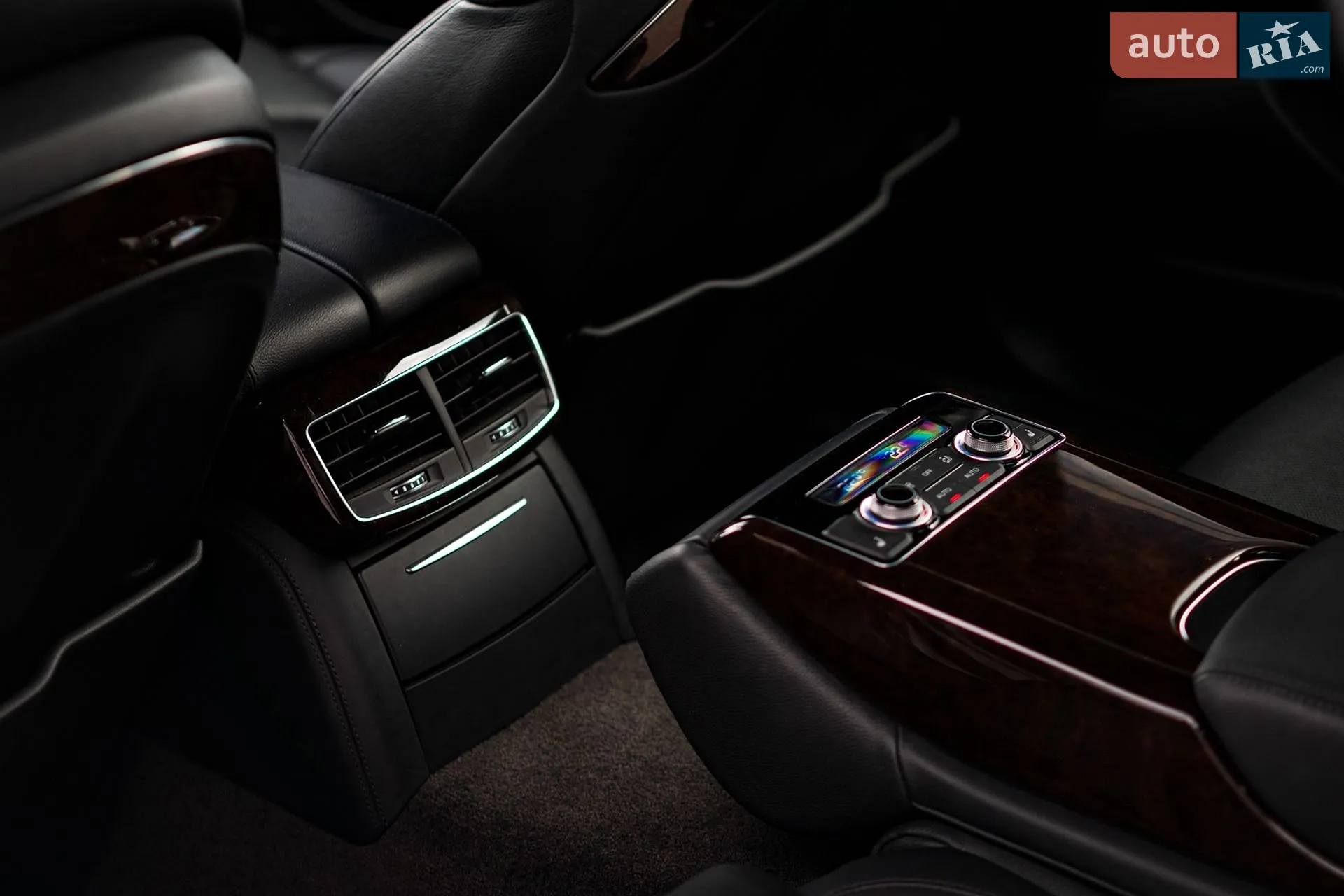 2016 Audi A8 - мініатюра 16