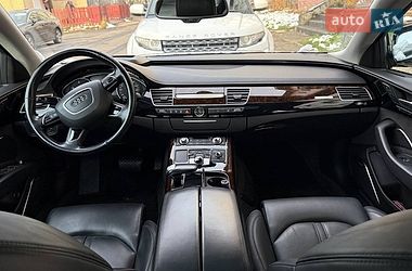 Седан Audi A8 2017 в Стрые