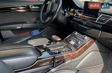 Седан Audi A8 2011 в Львове