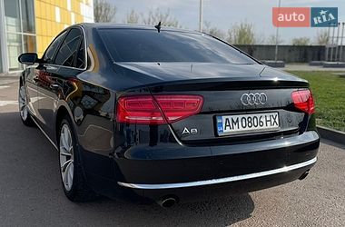 Седан Audi A8 2011 в Львове