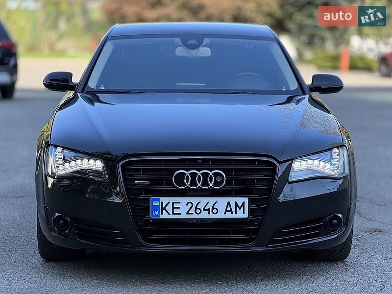 Седан Audi A8 2010 в Днепре