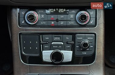 Седан Audi A8 2010 в Днепре