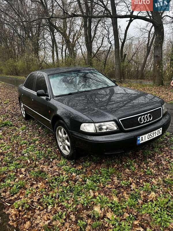 Седан Audi A8 1996 в Киеве
