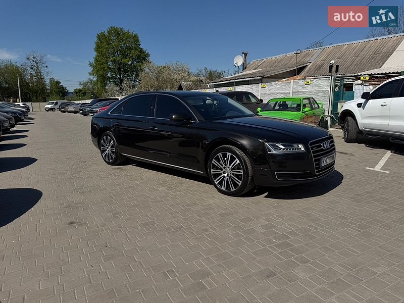 Седан Audi A8 2017 в Житомирі