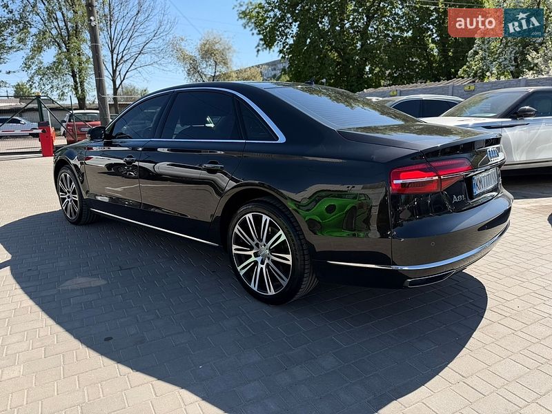 Седан Audi A8 2017 в Житомирі