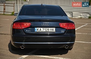 Седан Audi A8 2010 в Ровно