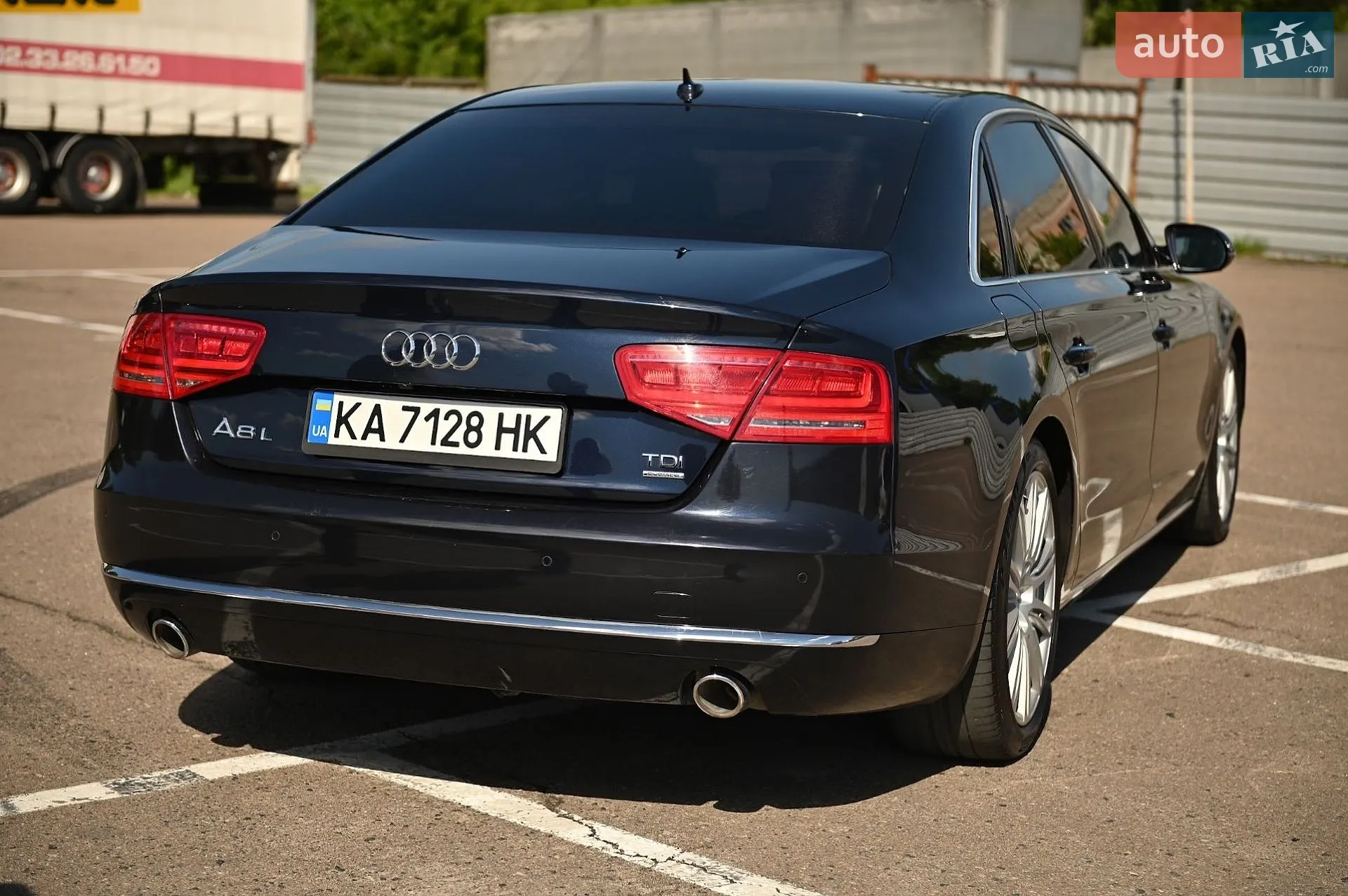 2010 Audi A8 - мініатюра 6