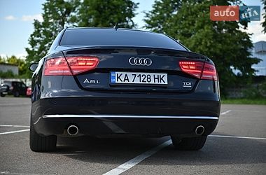 Седан Audi A8 2010 в Ровно