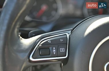 Седан Audi A8 2010 в Ровно