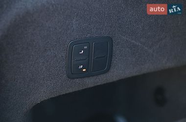 Седан Audi A8 2010 в Ровно