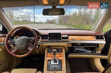 Седан Audi A8 2009 в Львове