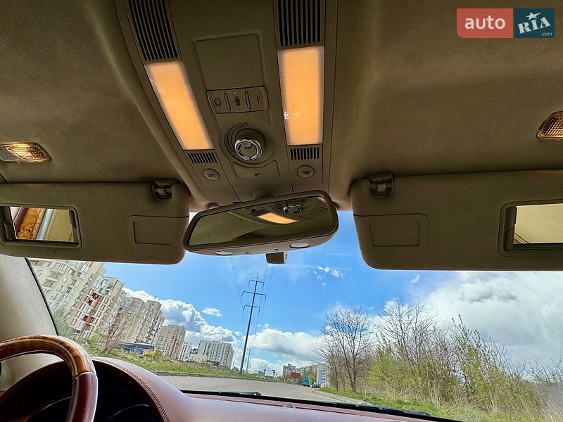 Седан Audi A8 2009 в Львове