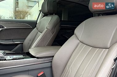 Седан Audi A8 2022 в Киеве