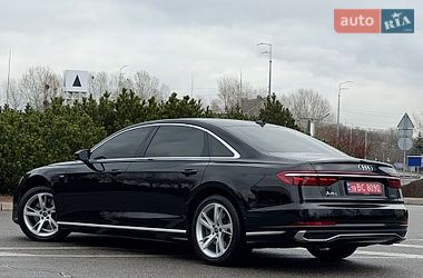 Седан Audi A8 2022 в Киеве