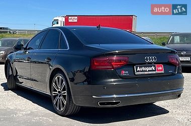 Седан Audi A8 2012 в Львові