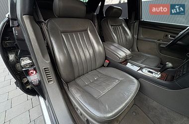 Седан Audi A8 2000 в Староконстантинове
