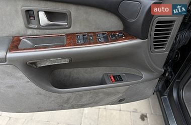 Седан Audi A8 2000 в Староконстантинове