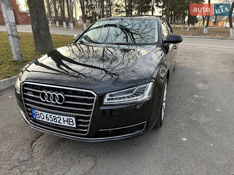 Седан Audi A8 2014 в Виннице