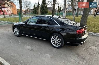 Седан Audi A8 2014 в Виннице