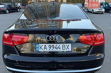 Седан Audi A8 2012 в Киеве