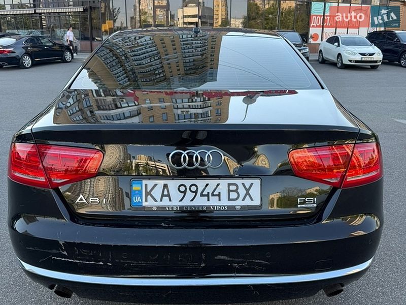 Седан Audi A8 2012 в Киеве